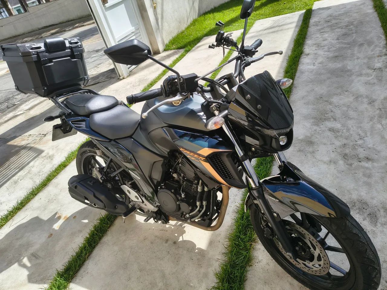 Fazer 250 zerada nunca caiu