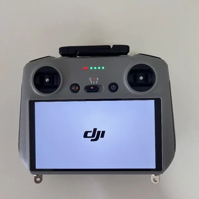 Drone DJI Mini 4 Pro Fly More Combo com câmera 4K cinza 3 baterias (Com Tela) - Foto 4