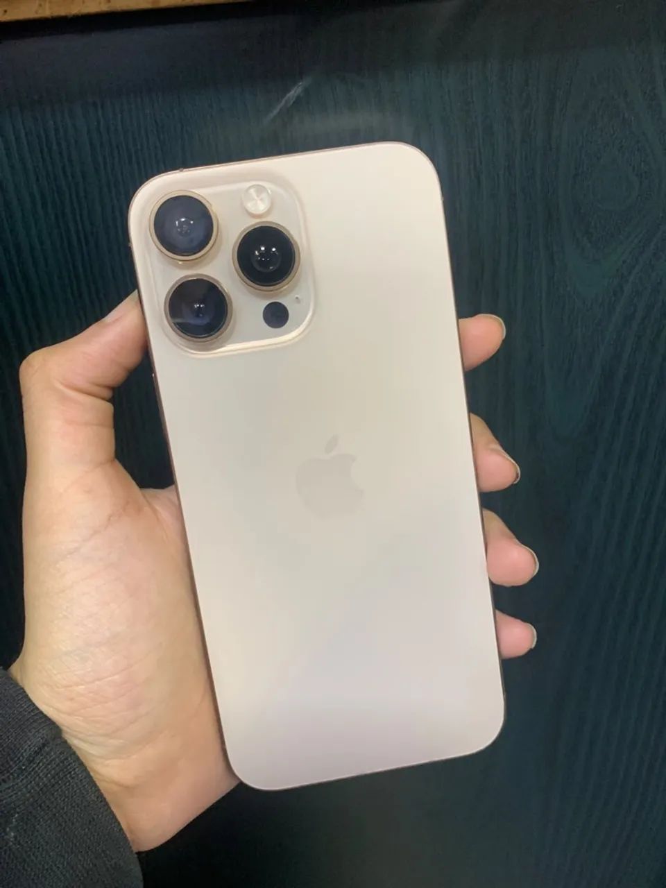 iPhone 16 pro Max semi novo  - Foto 2