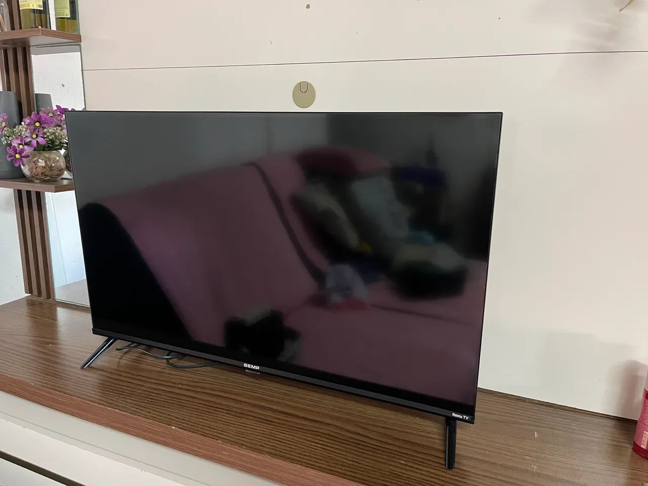 Tv semp 32 polegadas,semi nova,5 meses de uso e com nota fiscal