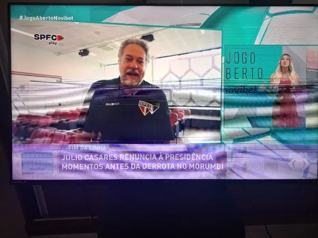 Vendo tv Philco Roku 50 polegadas . Para retirada de peças.  - Foto 2