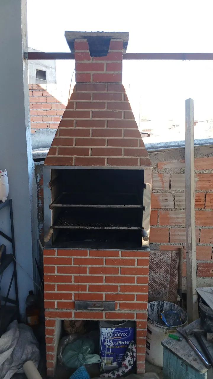 Churrasqueira grande 