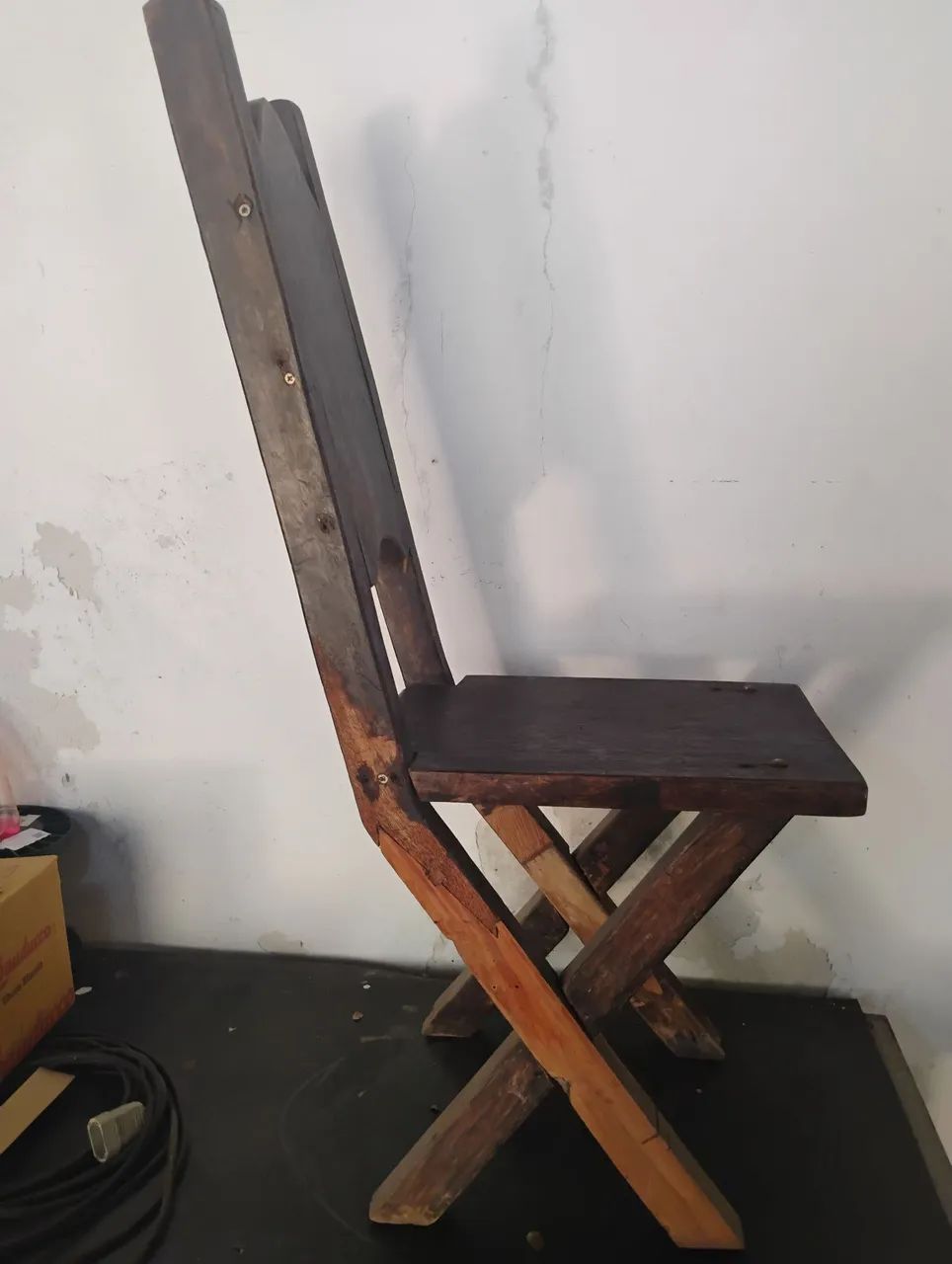 Cadeira antiga para restauração e decoração  - Foto 3