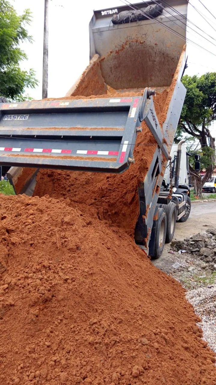 ATERRO LIMPO 12 M. ENTREGA RÁPIDA 