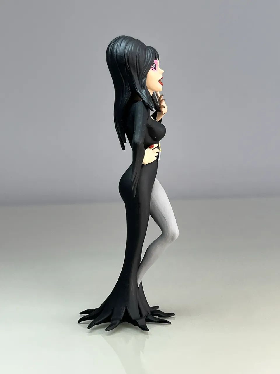 Elvira Toony Terrors Neca - Foto 4