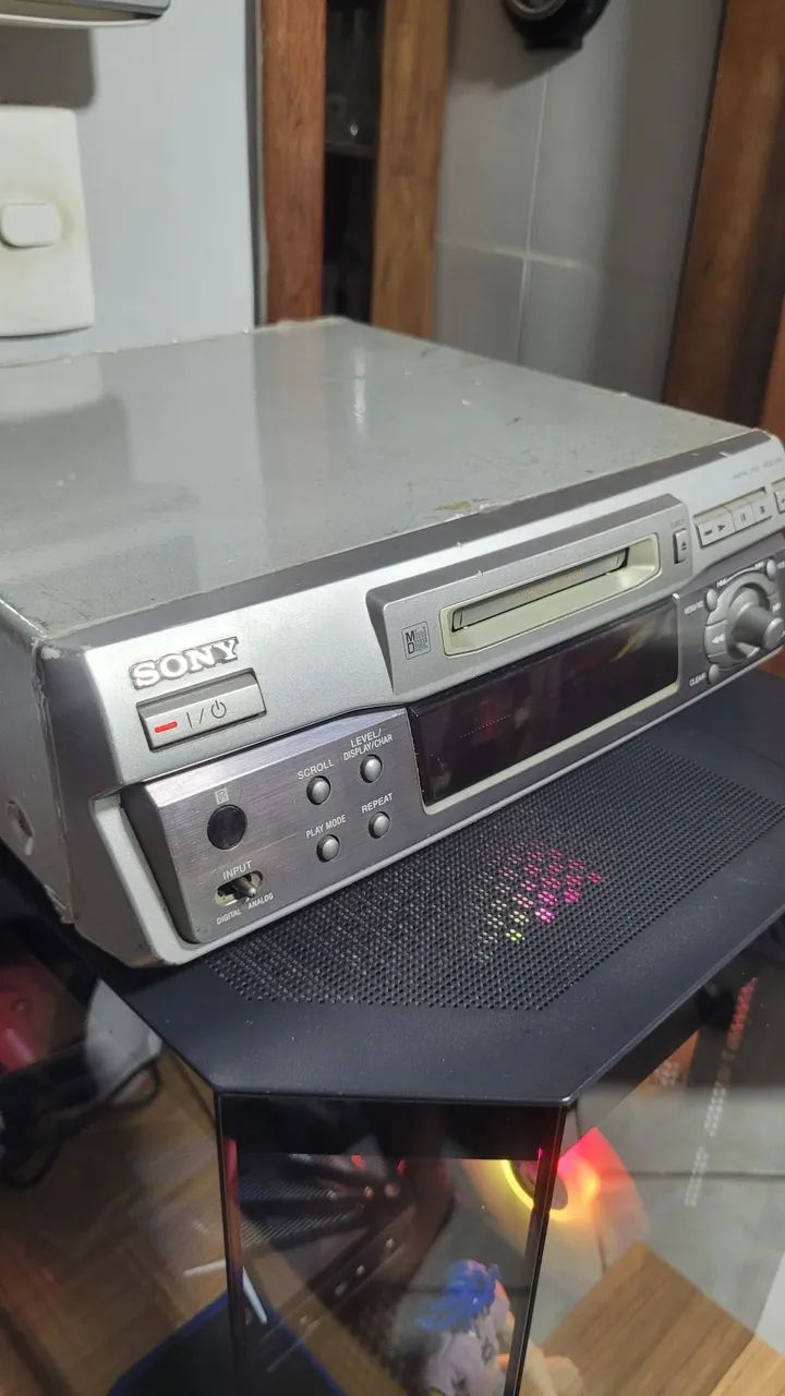 Aparelho de MD Sony MDS-S40<br><br>Funcionando 100%<br><br>Toca e