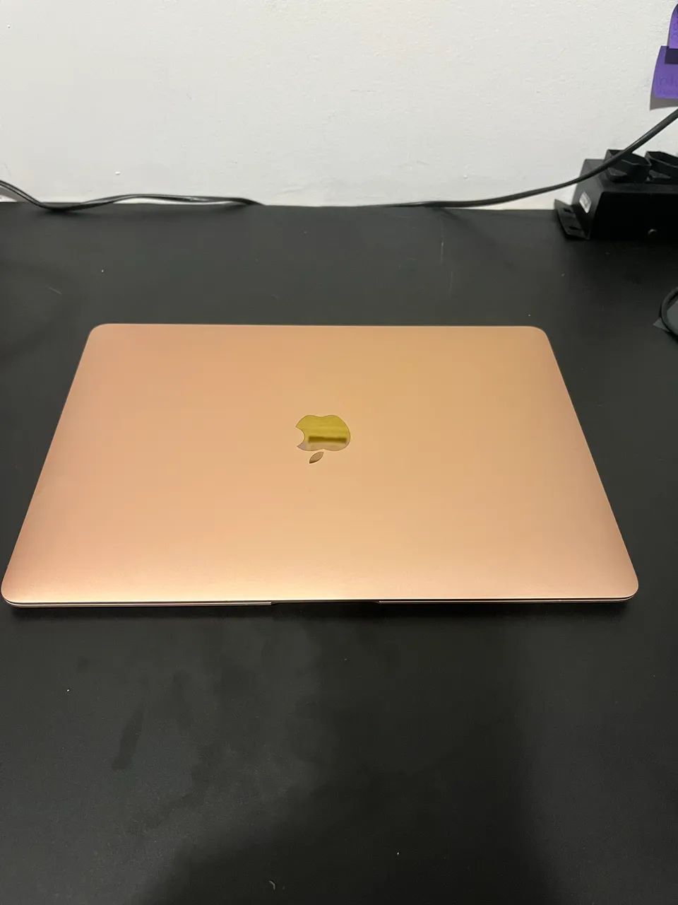 MacBook Air 13 polegadas Apple com chip M1 na cor Rose Gold (rosa