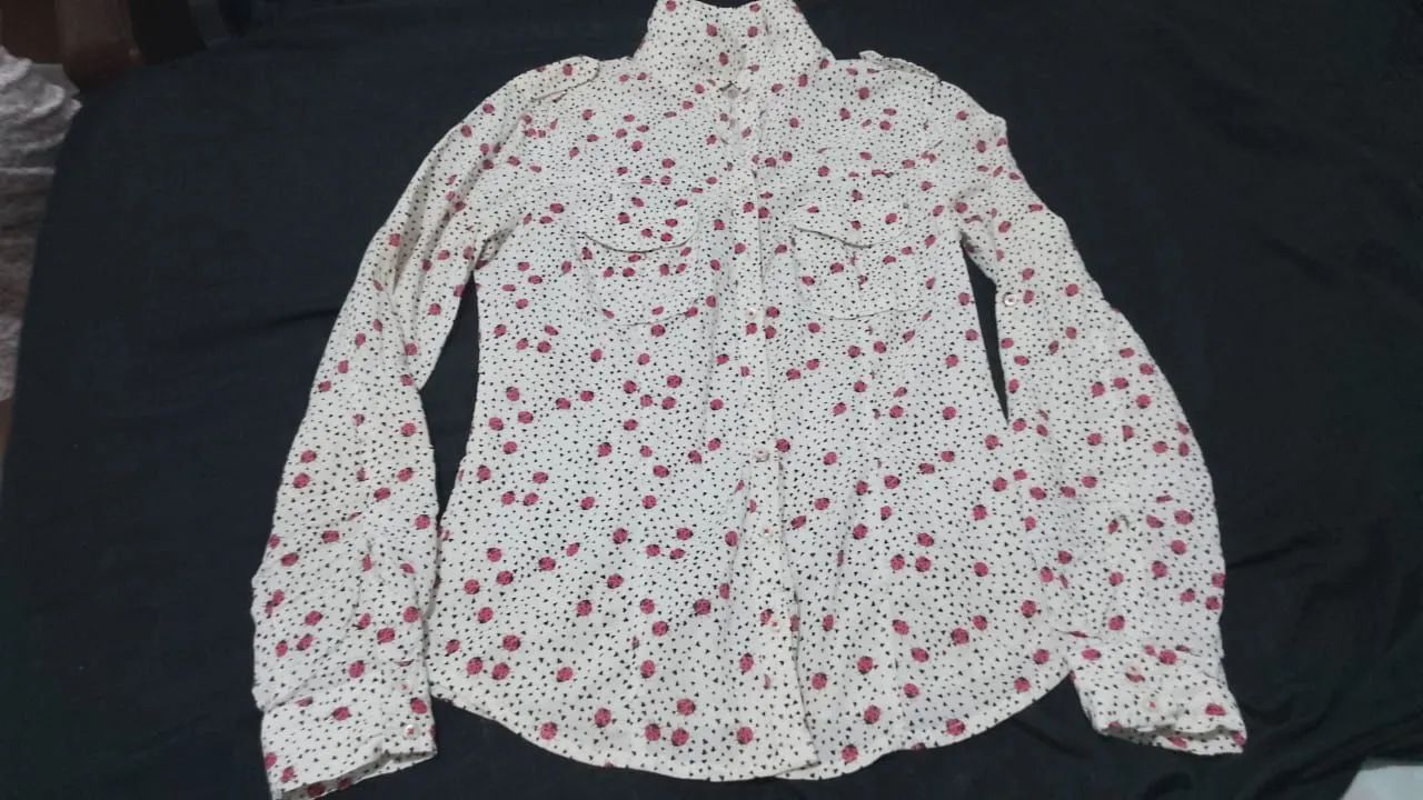 Roupas novas e usadas