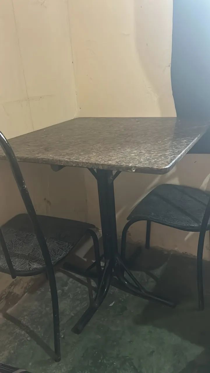 Mesa de mármore 