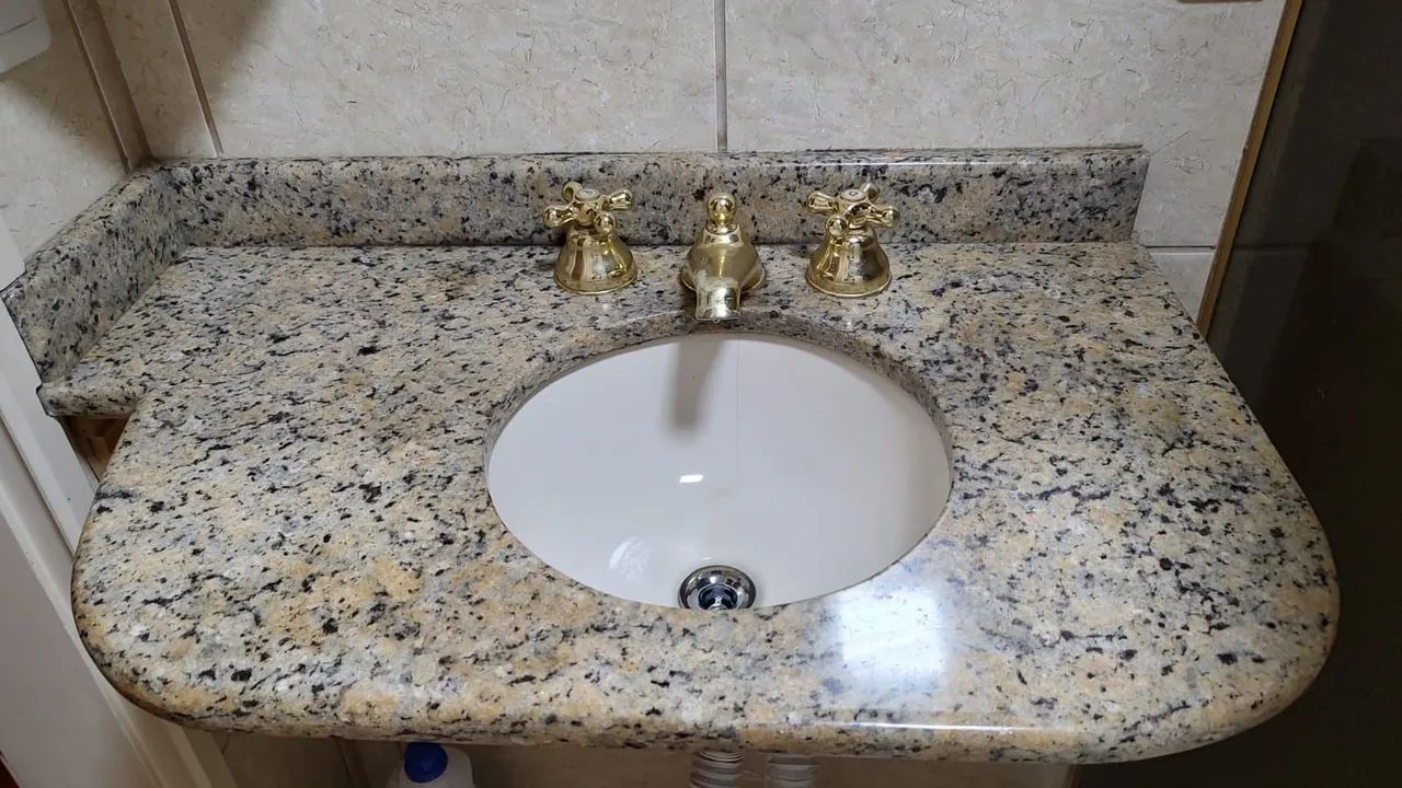 Cubas com bancadas de granito para banheiros, conforme fotos. - Foto 6