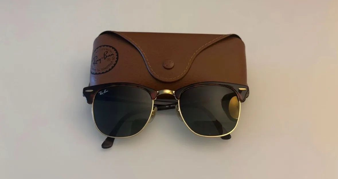 Óculos de sol rayban clubmaster