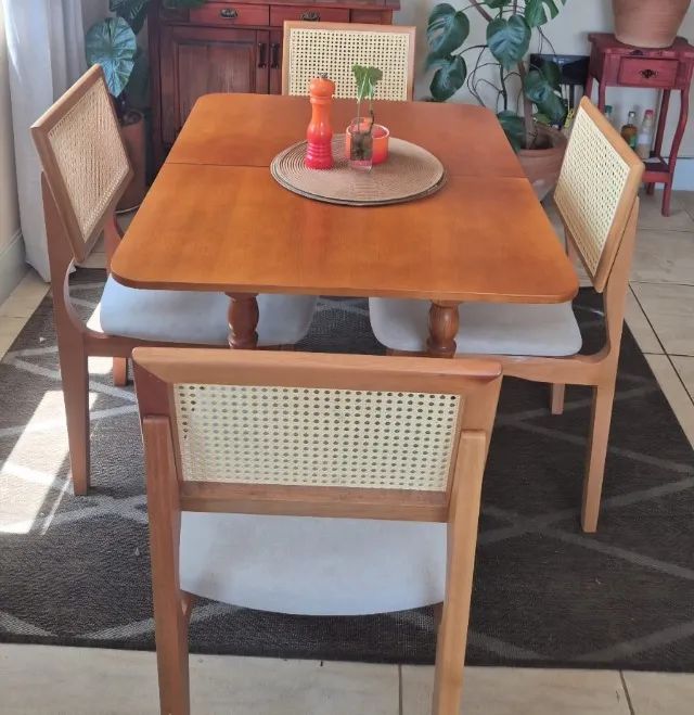 Mesa de Madeira maciça 1m