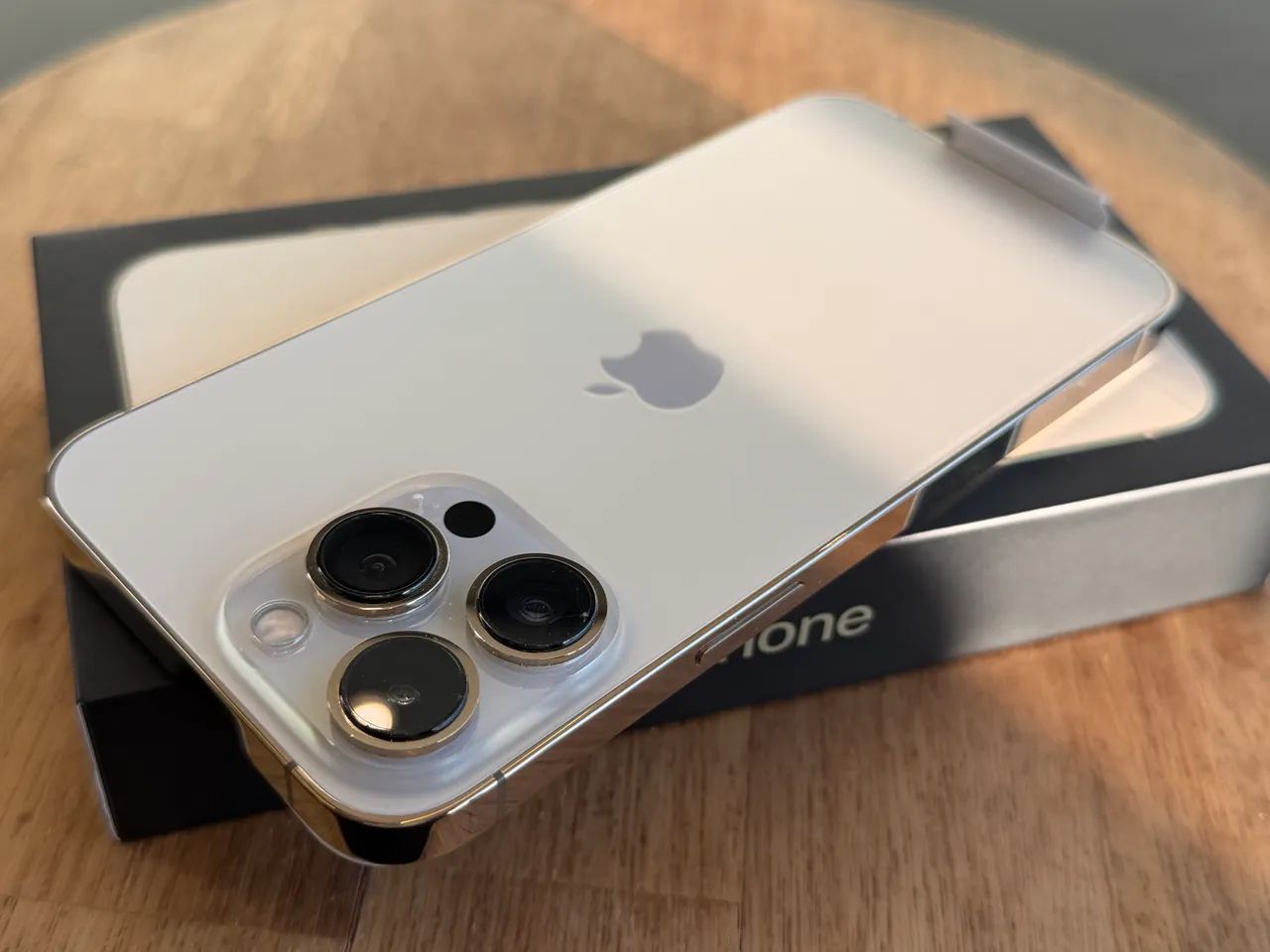 iPhone 13 PRO 256GB Gold - Celulares e Smartphones - Ipiranga, São