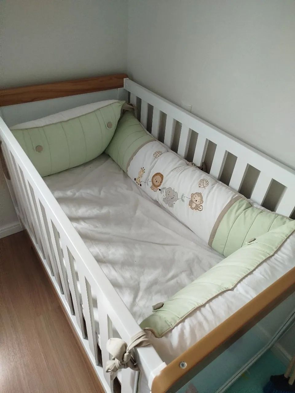 Berço que Vira Cama + Colchão - Foto 4