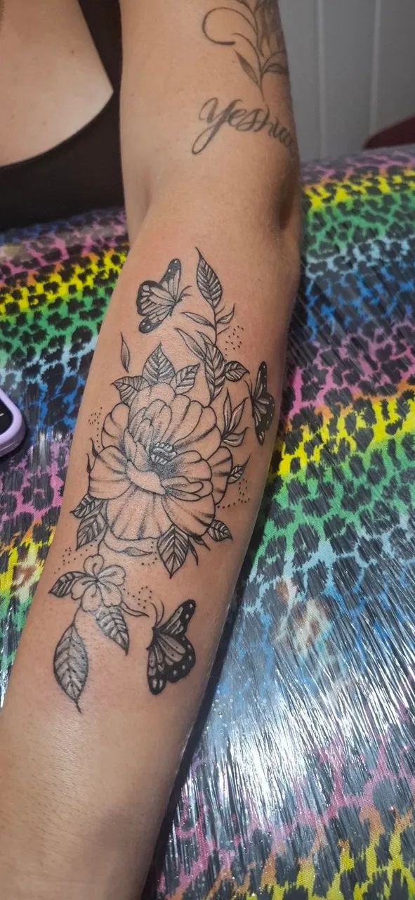 Zap * tattoos e aplicação de piecings tambem troco