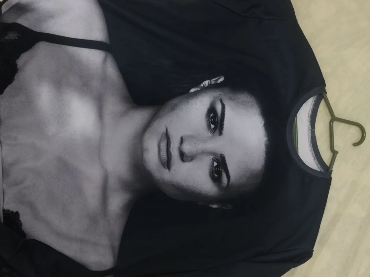 DEMI LOVATO MOLETOM 