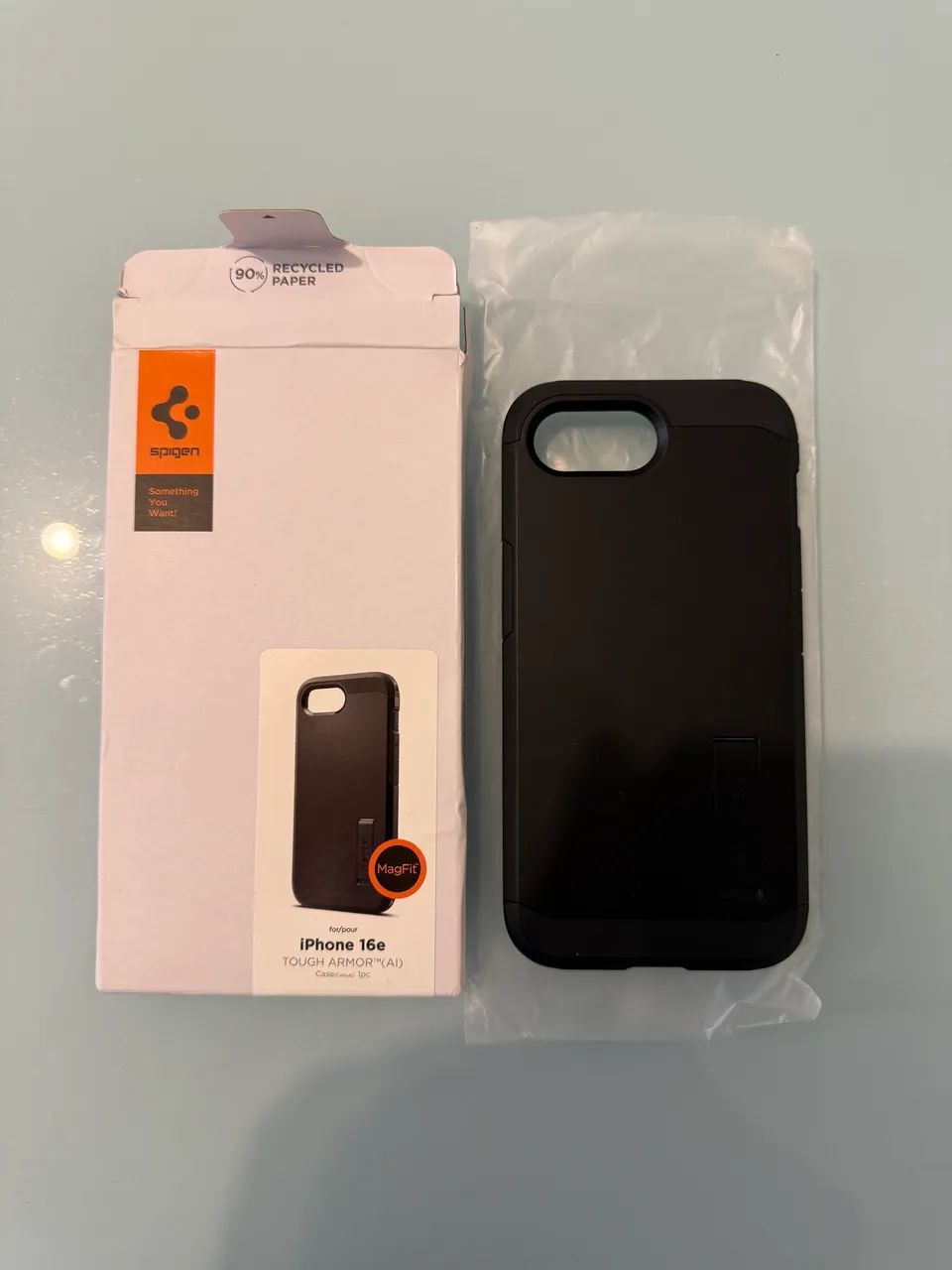 Capinha Spigen IPhone 17e/16e - Foto 3