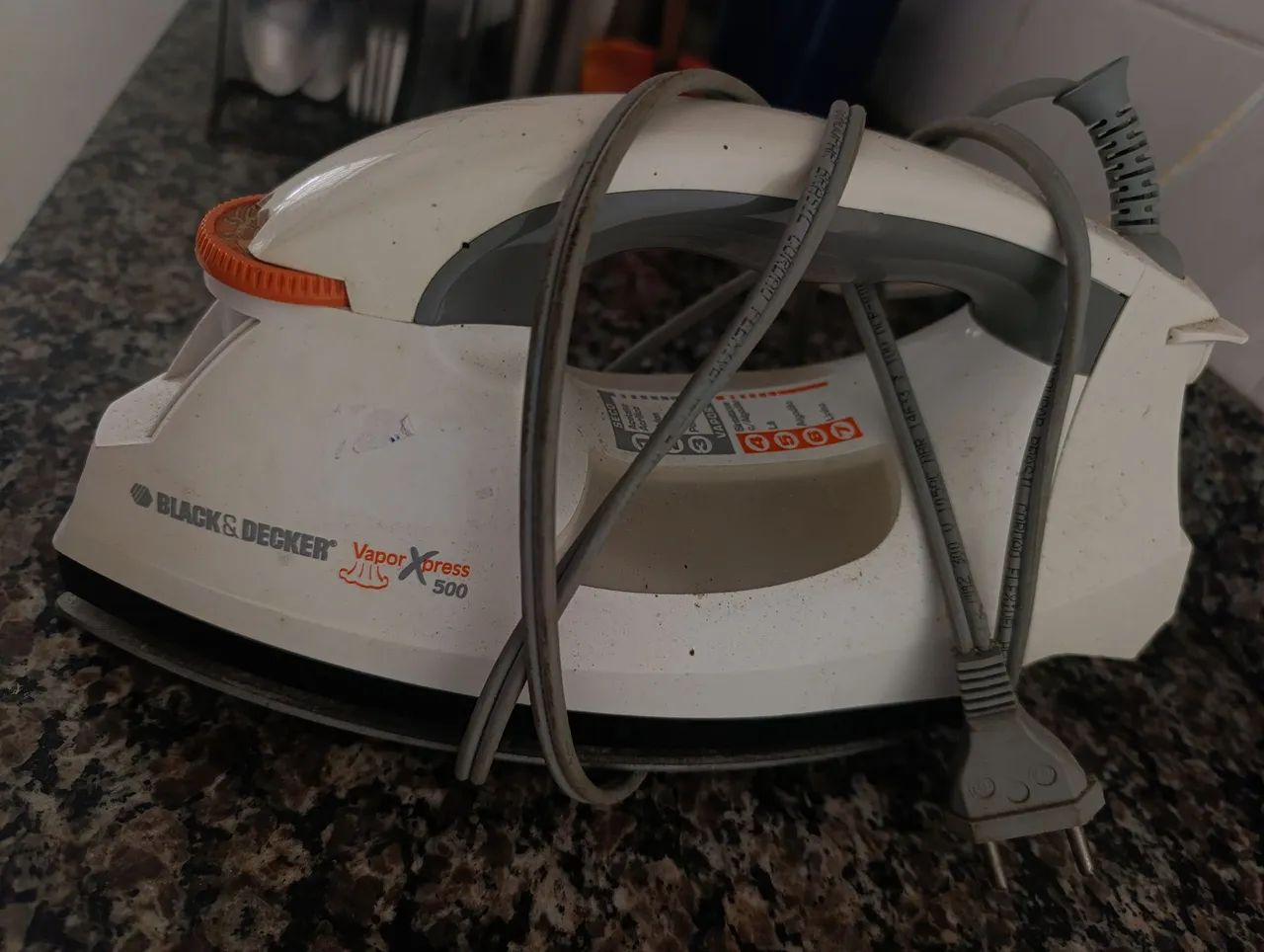 Ferro de roupa Black e Decker  - Foto 2