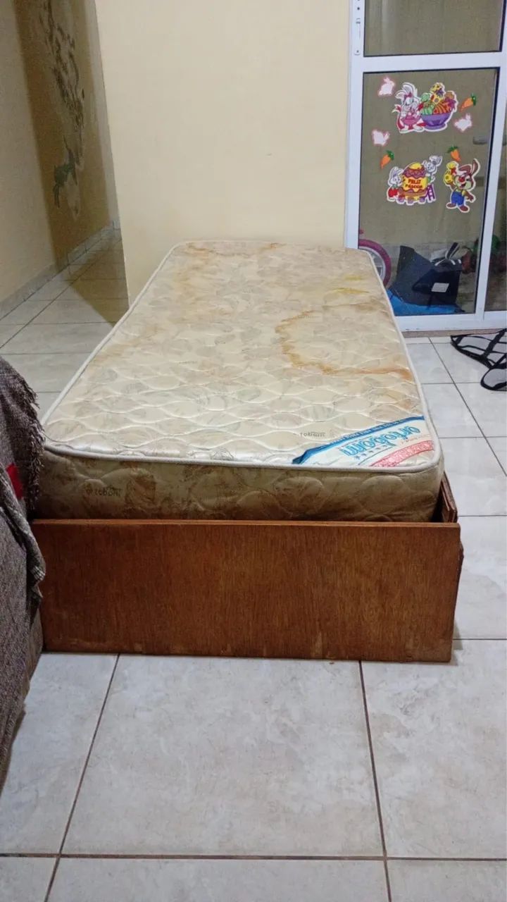 Cama de solteiro de madeira já desmontada  - Foto 3