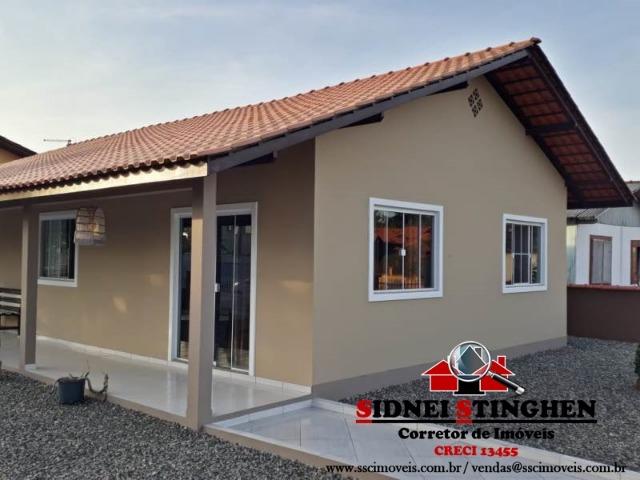 Linda casa na Praia, com laje e distante a poucos metros da água - Foto 10
