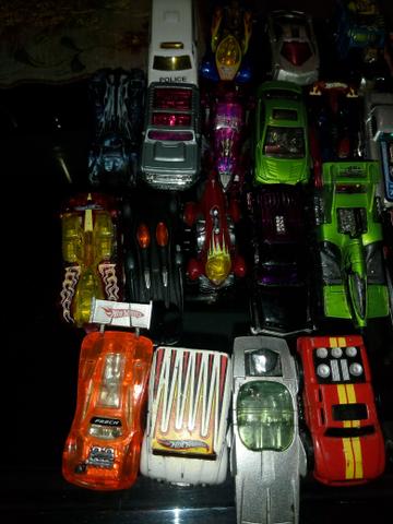 Lote de 45 carrinhos Hotwheels - Foto 3