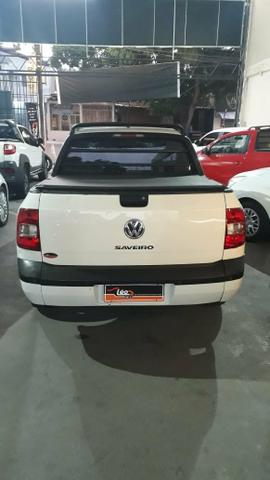 Vendo uma vw nova saveiro g6 cd trendline 68km completa 2014/2015 - Foto 4