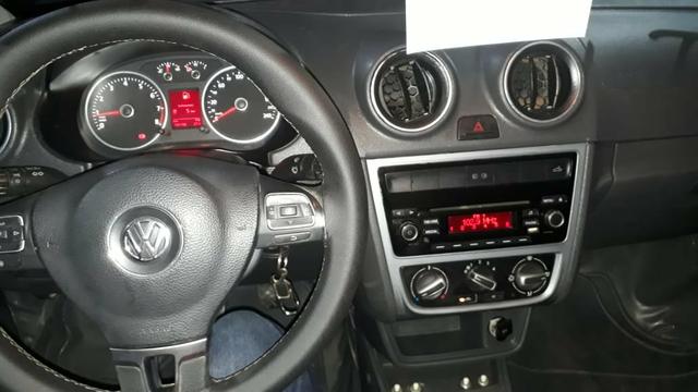 Vendo uma vw nova saveiro g6 cd trendline 68km completa 2014/2015 - Foto 7