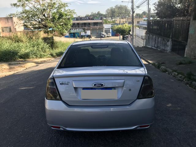 Fiesta Sedan 1.6 - 2014 _ 2 MIL de entrada _ Completo _ 62 km - Foto 2