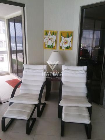 Frente Mar - Apartamento Mobiliado, 04 Suítes com 270m² + 03 Vagas em Itapema - Foto 5