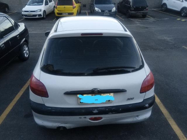 Peugeot 206 1.0 Ano 2002 - Foto 5