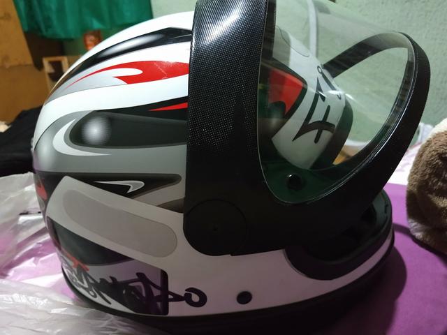 Capacete San Marino semi novo - Foto 2