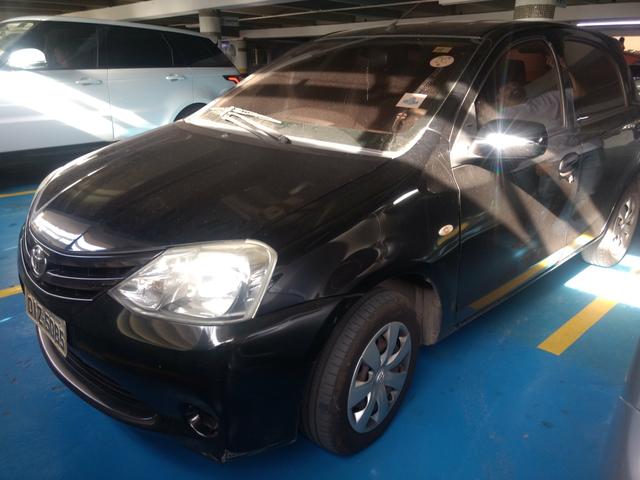 Etios XS 1.3 2013 - Foto 4
