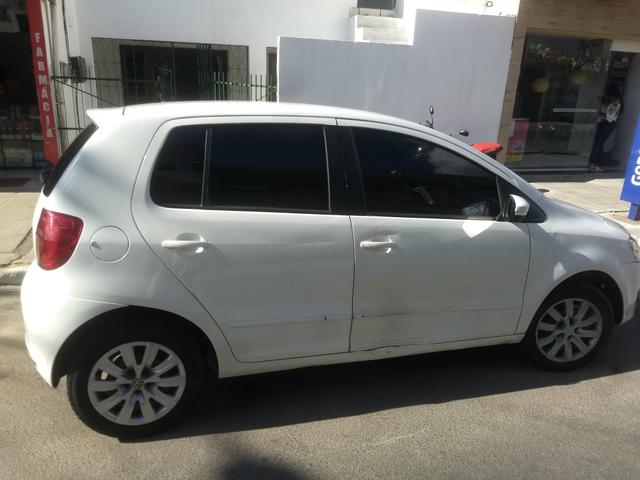 Vendo Fox 1.0 Completao,único dono, Ano 2012 modelo 2013 - Foto 6