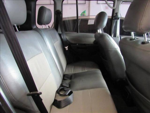 GNV vistoriada 2019 ! mecânica revisada ar cond. gelando interior/lataria show pneus zeros - Foto 5