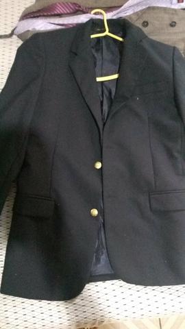 Vende-se: 2 Blazers ( Preto e Cinza ) , 1 Terno + 2 duas gravatas - Foto 4