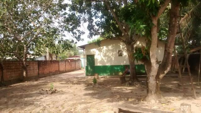 Vendo casa + Pousada em Presidente Figueiredo - Foto 4