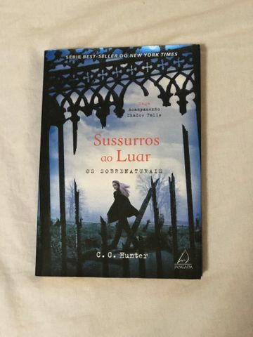 Livro Sussurros ao Luar