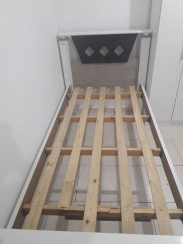 Cama de solteiro