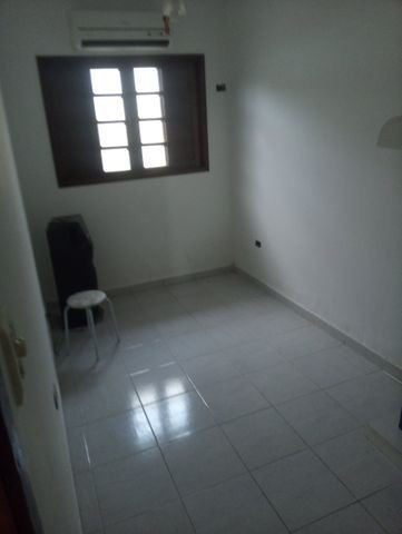 Vende se ($110.000 s Cont Of) ou aluga se ($600 + encargos c/ fiador ou seg. fiança) - Foto 3