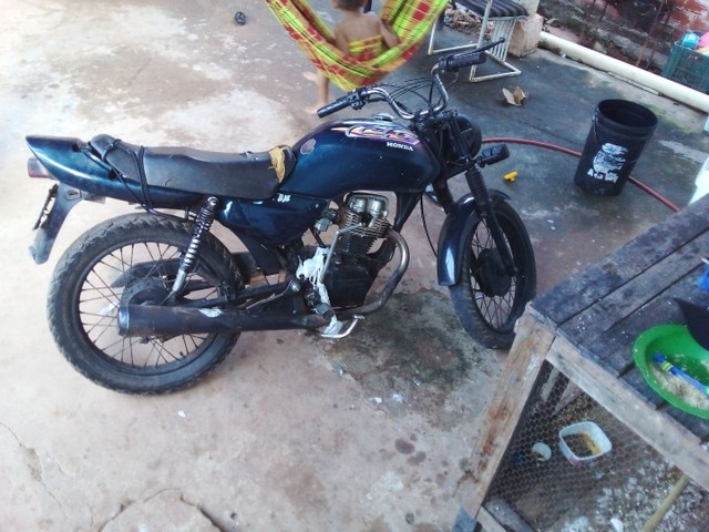 VENDO MOTO CG 99 POR 1300 REAIS