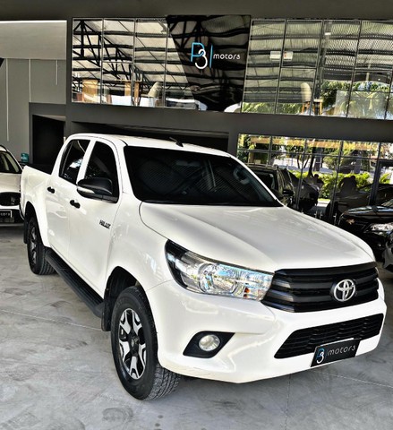 TOYOTA HILUX CD 4X4 DIESEL 2017