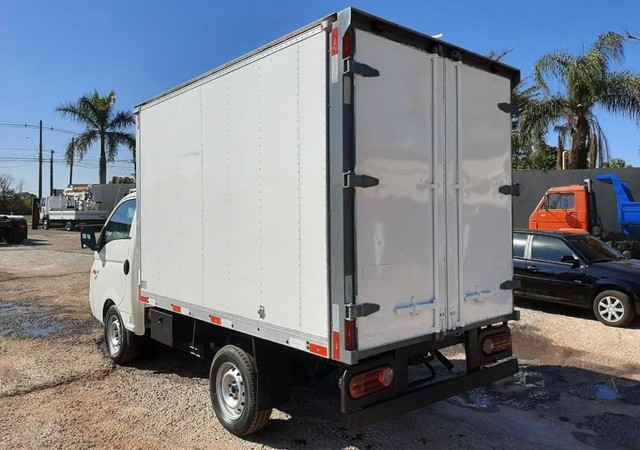 HYUNDAI HR ANO 2011
