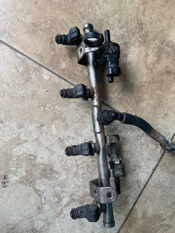 Flauta/bicos injetores fiat palio locker 1,8 original