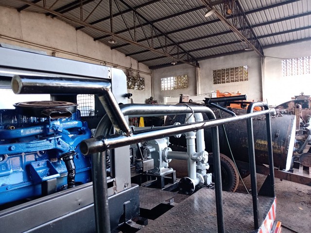 Espargidor de asfalto  - Foto 3