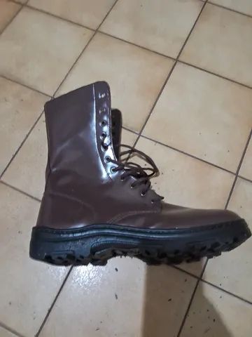 Coturno Marrom tamanho 48