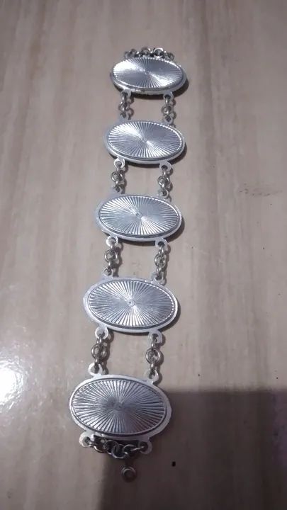 Pulseira em Prata e asa de borboleta - Foto 2