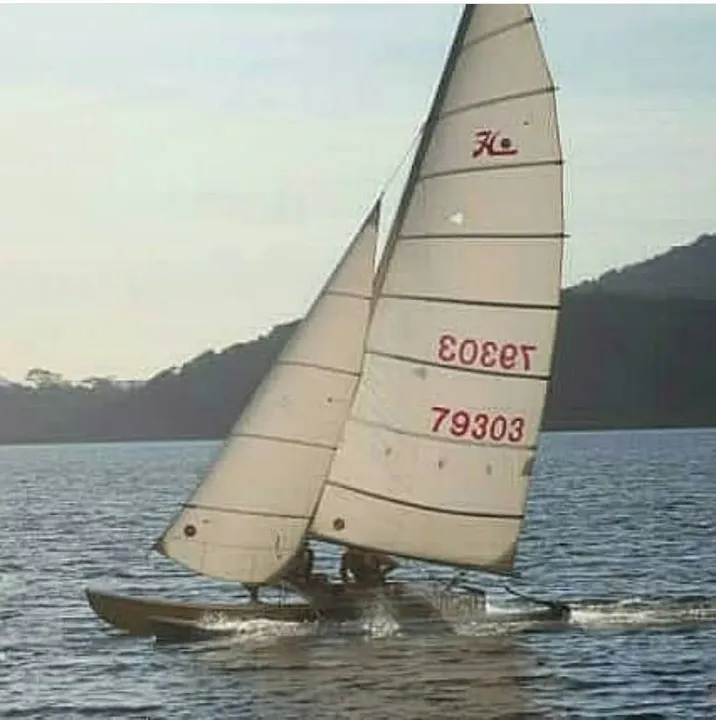 Catamarã de Vela - hobbie cat 16