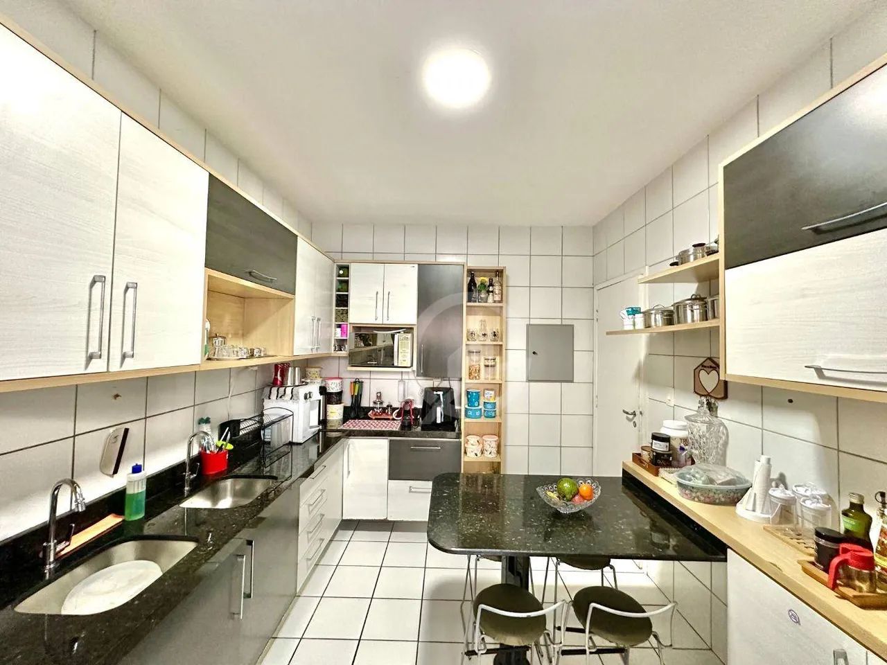 Casa na Avenida Maestro Lisboa, com 4 dormitórios à venda por R$ 780.000 - Lagoa Redonda - - Foto 11