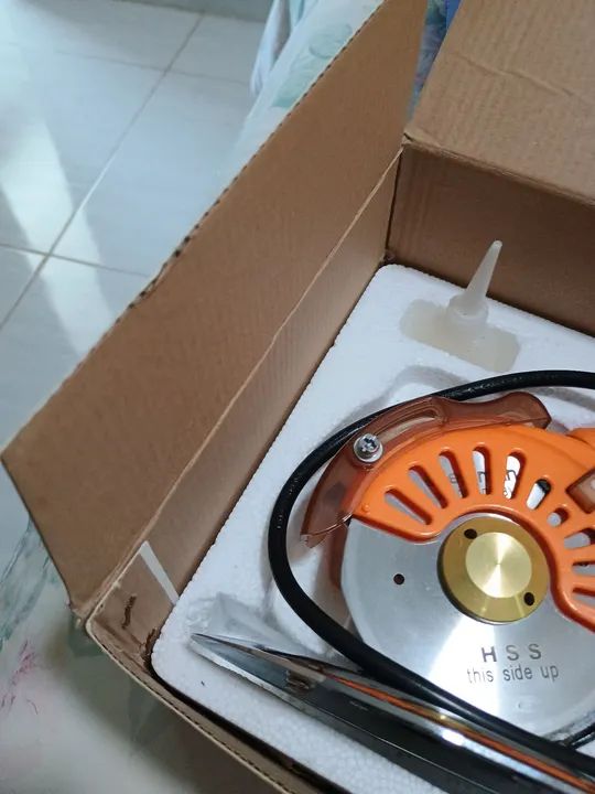 Máquina de cortar tecido - Foto 2