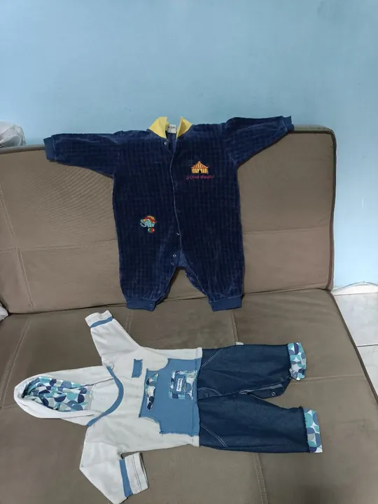 Conjunto de Roupas para Bebê - Macacão e Blusa com Calça